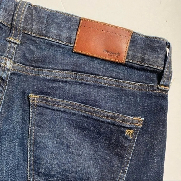 Madewell • Dark Wash Alley Straight Jeans - Picture 5 of 8